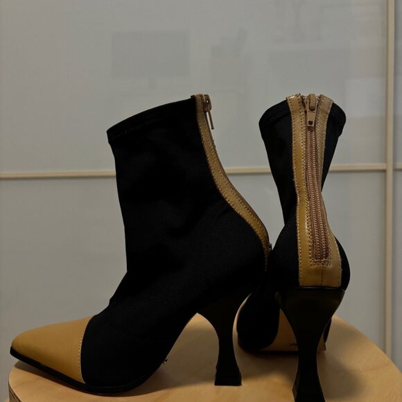 Tony Bianco Two-Tone Stiletto Ankle Booties - Size 5 - Picture 11 of 11